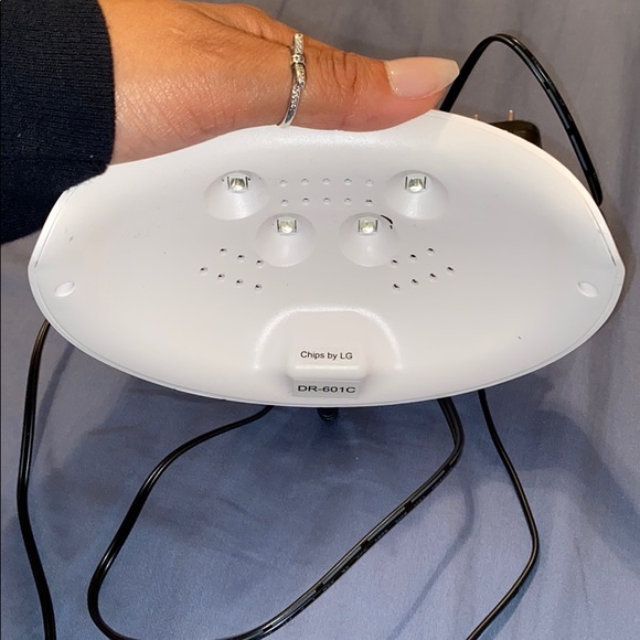 UV LED gel nail lamp - Picture 2 of 3